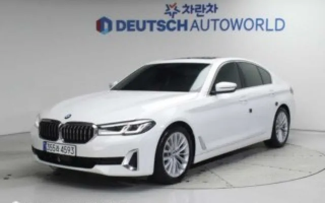 5시리즈 (G30) 520i 럭셔리